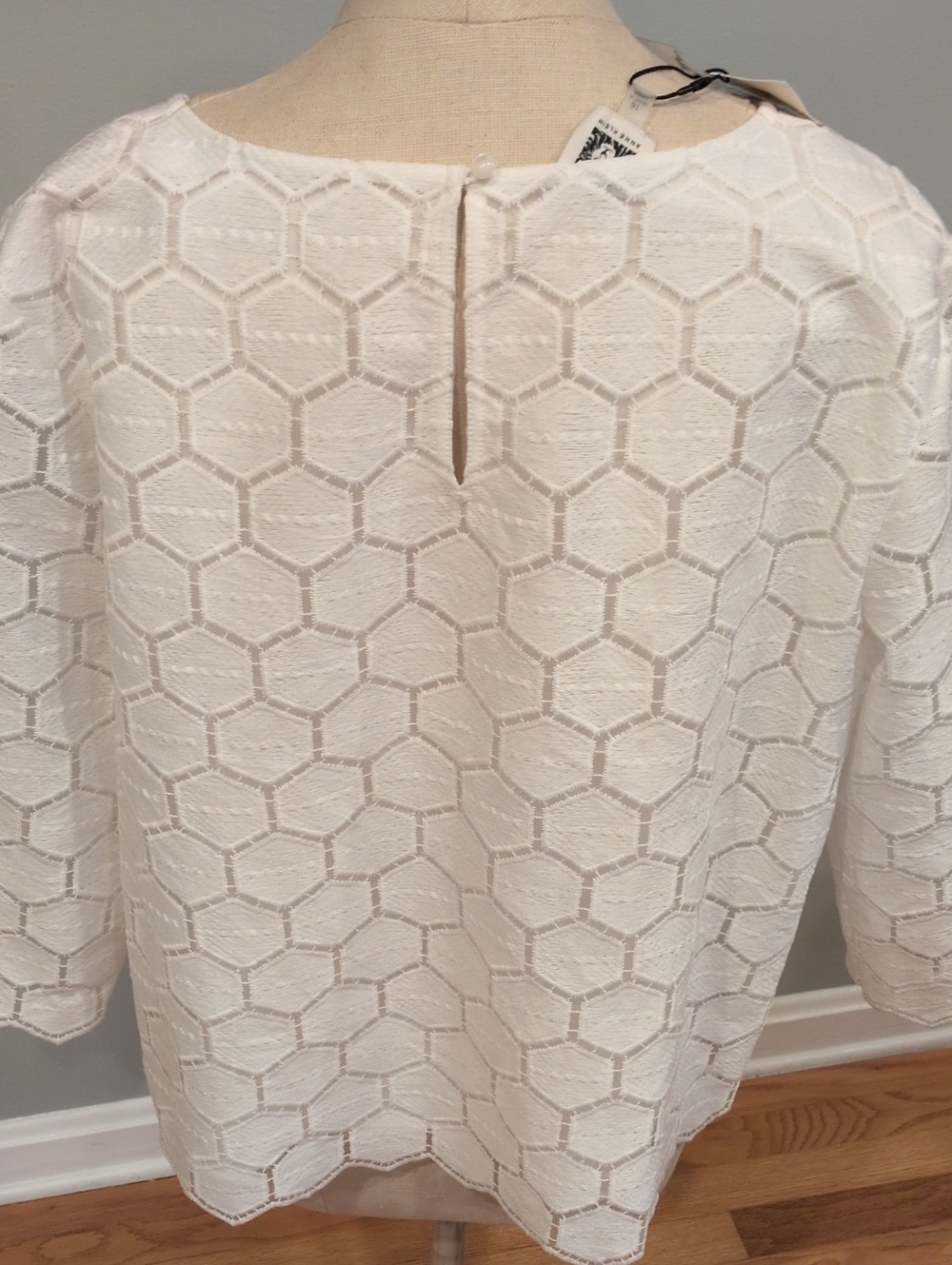 New Anne Klein White Lace Textured Lace Hexagon Top 16 - Picture 5 of 12